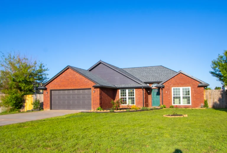 39 NE DEERFIELD DRIVE ELGIN OKLAHOMA HOUSE FOR SALE 2026 2 768x520