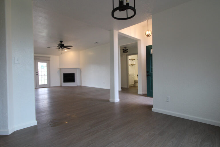 39 NE DEERFIELD DRIVE ELGIN OKLAHOMA HOUSE FOR SALE 41 768x512